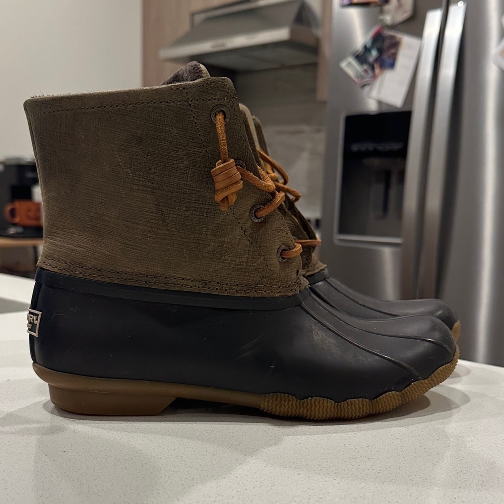 Sperry Brown and Black Ankle Boots